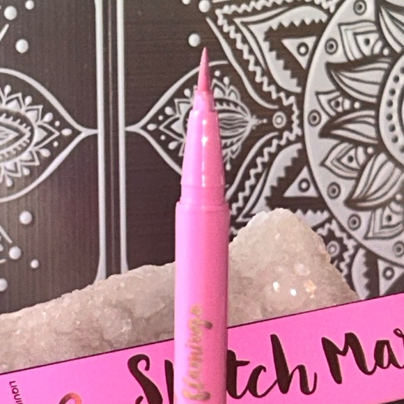 Too Faced Sketch Marker Eyeliner - Picture 6 of 6